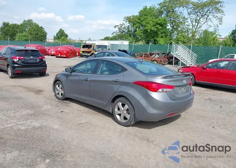 2013 Hyundai Elantra Gls z USA, uszkodzony, nr VIN 5NPDH4AE4DH390816